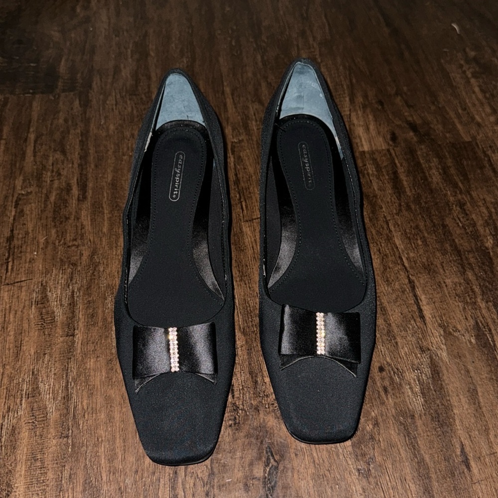 Easy Spirit Black Fabric Heeled Pumps Bow Rhinestones Women’s Size 9-1/2M **READ